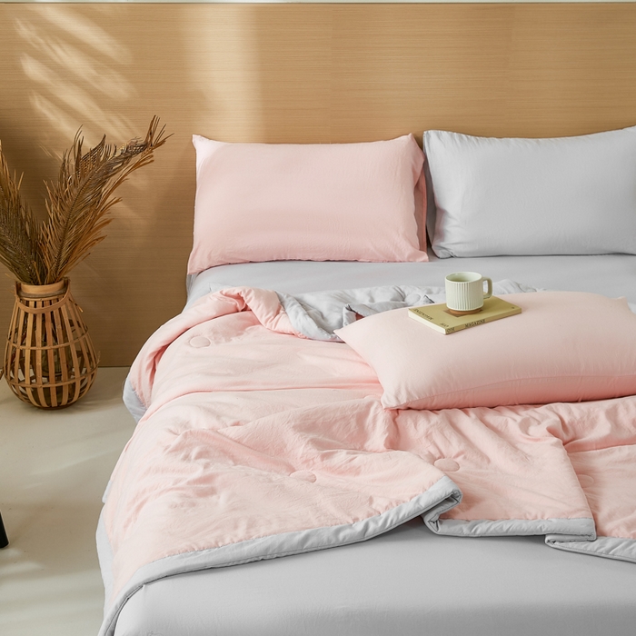 91家纺网 家纺一手货源 找家纺 爱屋及屋 2026新款撞色双拼新疆棉花夏被空调被夏凉被 双拼-灰粉