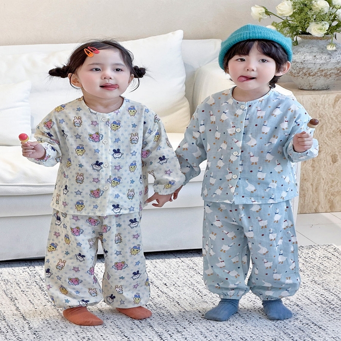 91家纺网 家纺一手货源 找家纺 （总）妍景家居生活馆 2026新款儿童纱布纯棉全棉蓝底绅士鹅+星星卡通兔套装