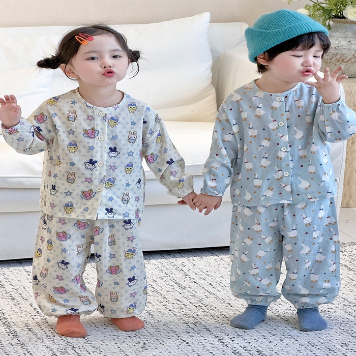 91家纺网 家纺一手货源 找家纺 （总）妍景家居生活馆 2026新款儿童纱布纯棉全棉蓝底绅士鹅+星星卡通兔套装