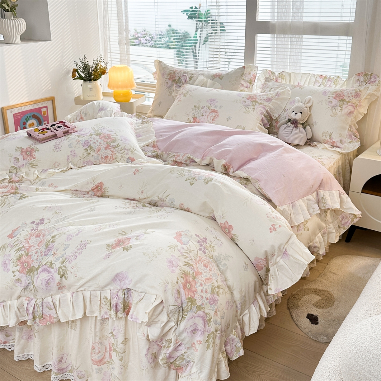 91家纺网 家纺一手货源 找家纺 （总）忘忧草 2026新款全棉夹棉印花床裙四件套单被套