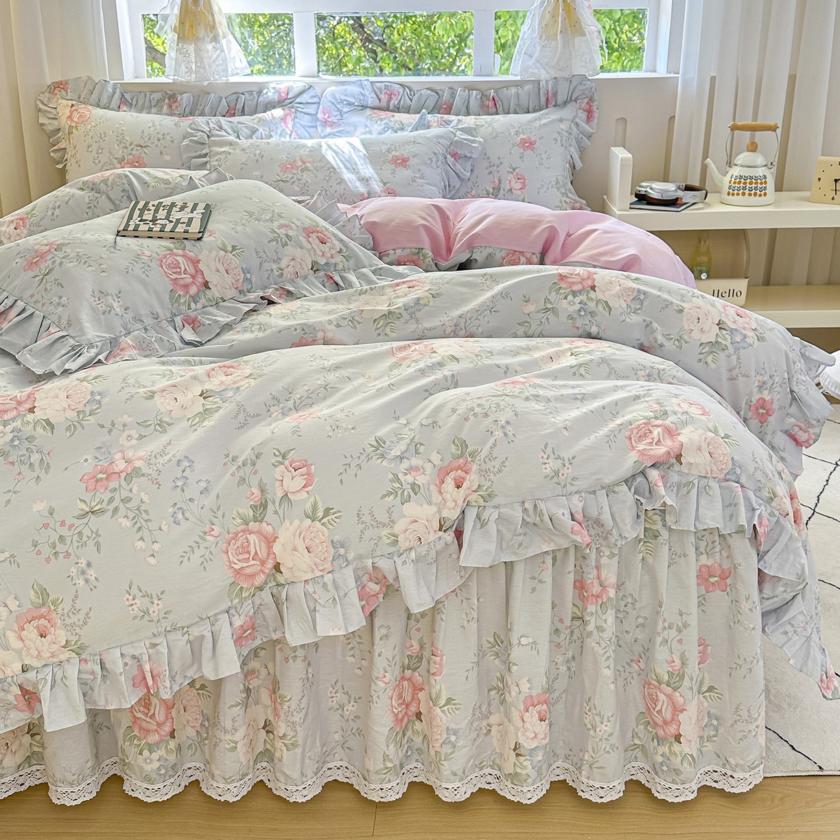 91家纺网 家纺一手货源 找家纺 （总）忘忧草 2026新款全棉夹棉印花床裙四件套单被套