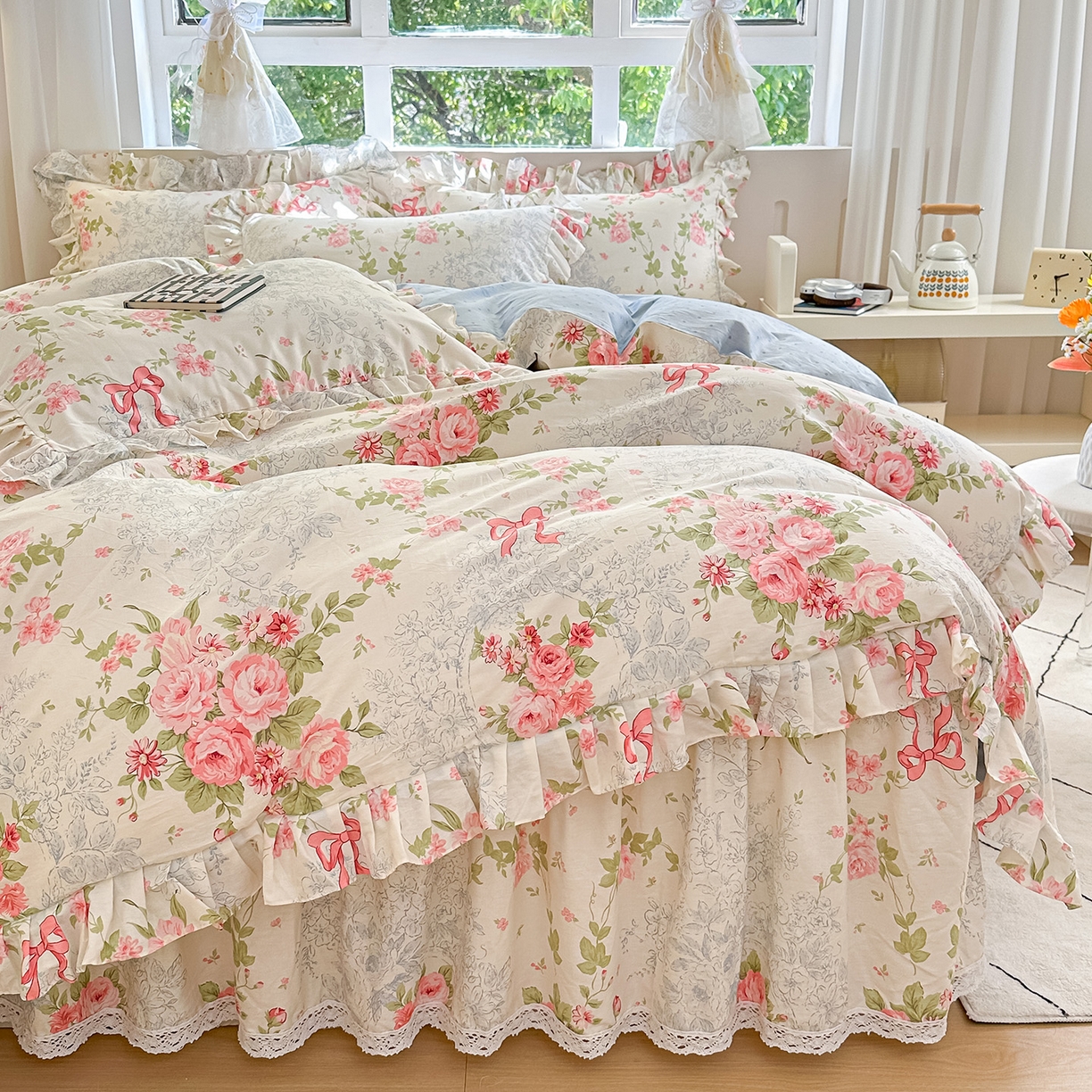 91家纺网 家纺一手货源 找家纺 （总）忘忧草 2026新款全棉夹棉印花床裙四件套单被套