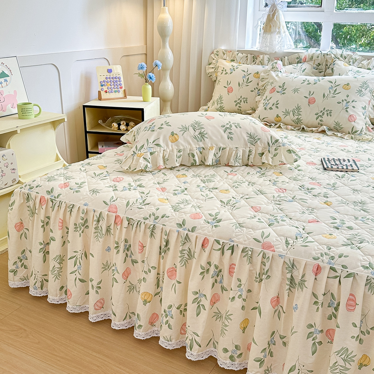 91家纺网 家纺一手货源 找家纺 忘忧草 2026新款全棉夹棉印花床裙四件套单被套 轻婉花语