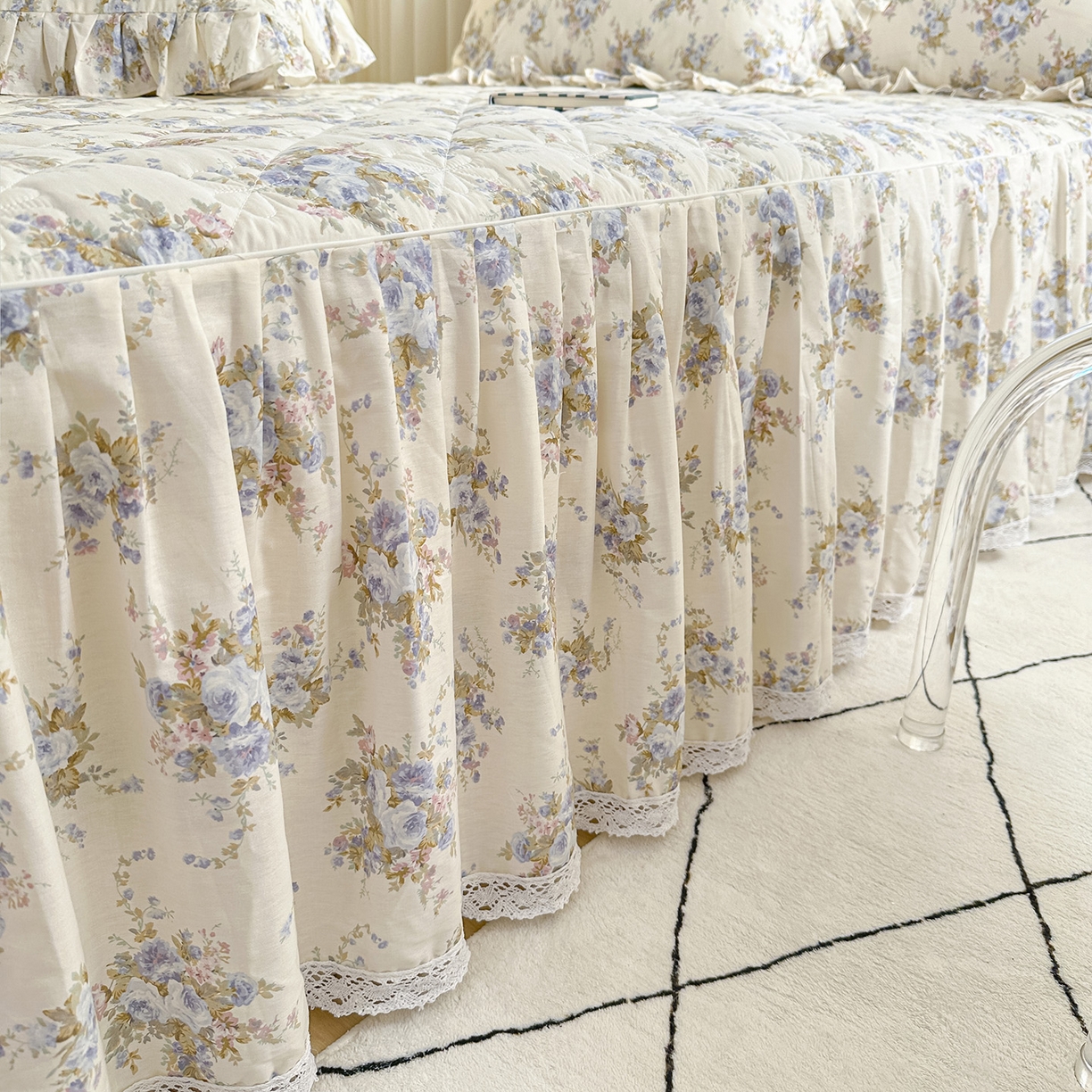 91家纺网 家纺一手货源 找家纺 忘忧草 2026新款全棉夹棉印花床裙四件套单被套 云溪之境