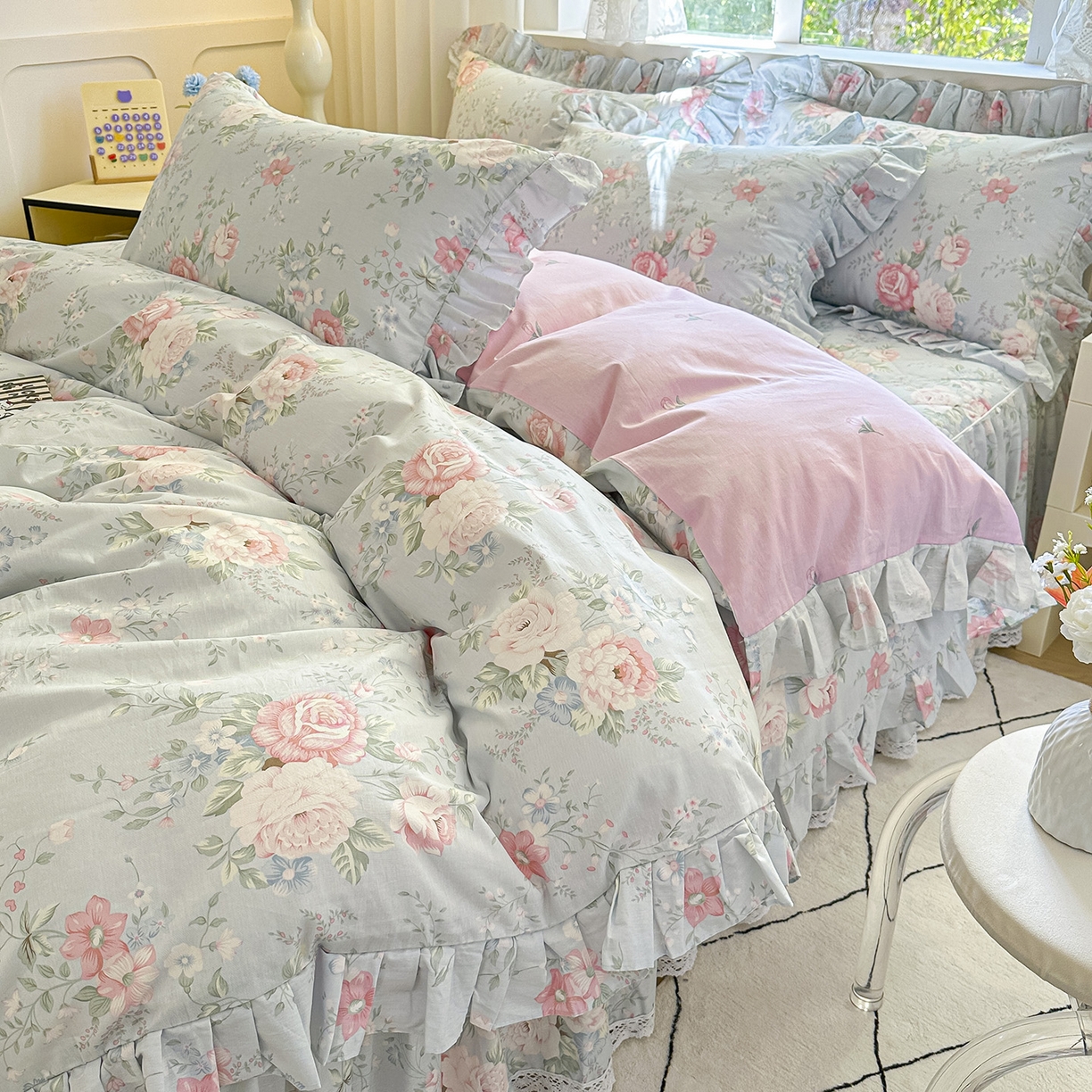 91家纺网 家纺一手货源 找家纺 忘忧草 2026新款全棉夹棉印花床裙四件套单被套 华庭庄园-蓝