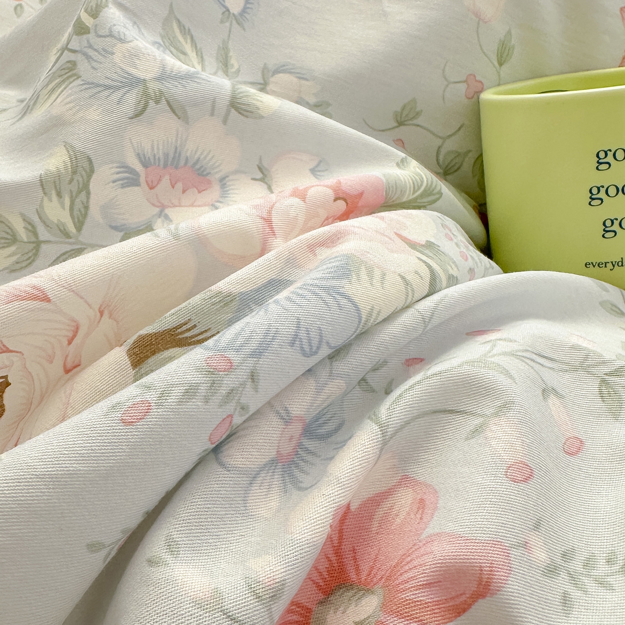 91家纺网 家纺一手货源 找家纺 忘忧草 2026新款全棉夹棉印花床裙四件套单被套 华庭庄园-蓝