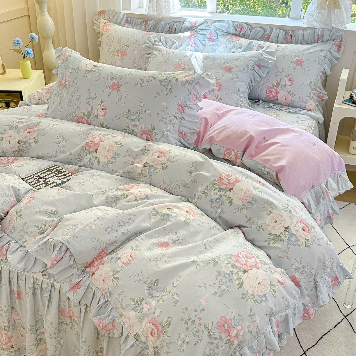 91家纺网 家纺一手货源 找家纺 忘忧草 2026新款全棉夹棉印花床裙四件套单被套 华庭庄园-蓝