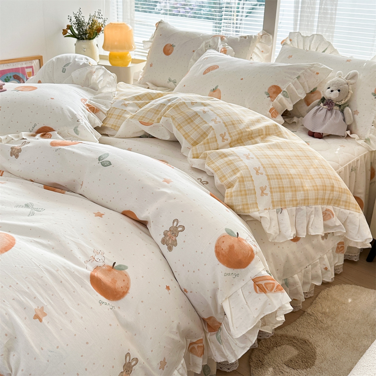 91家纺网 家纺一手货源 找家纺 忘忧草 2026新款全棉夹棉印花床裙四件套单被套 甜桔小兔