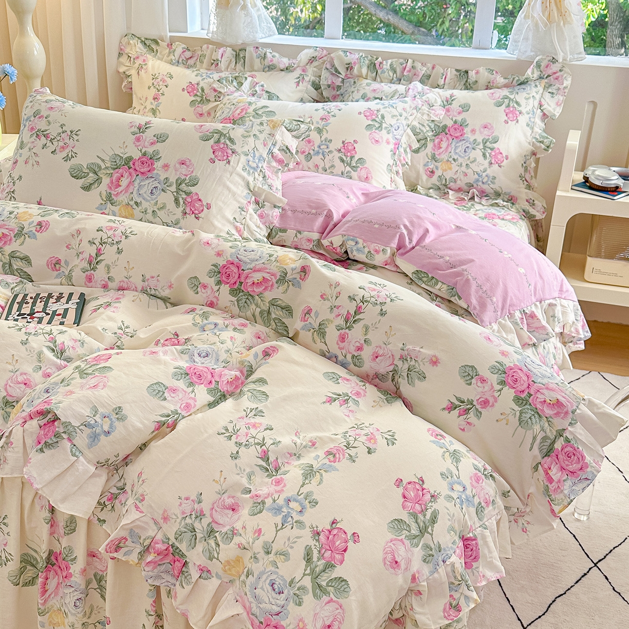 91家纺网 家纺一手货源 找家纺 忘忧草 2026新款全棉夹棉印花床裙四件套单被套 可妮露