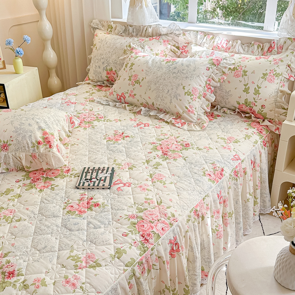 91家纺网 家纺一手货源 找家纺 忘忧草 2026新款全棉夹棉印花床裙四件套单被套 柏林花涧