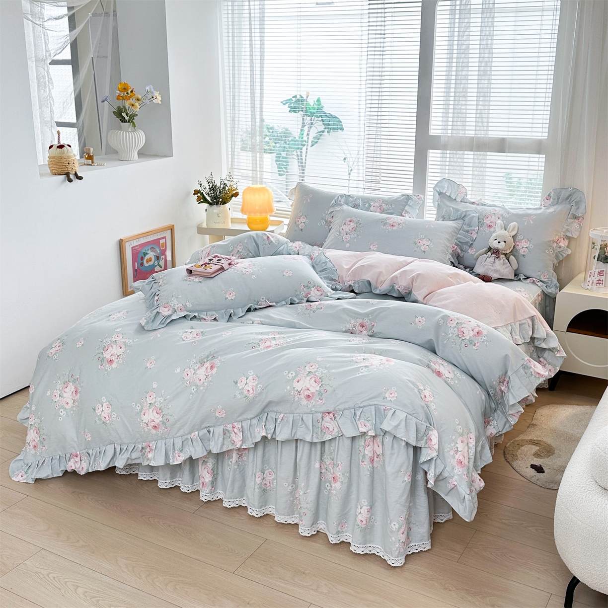 91家纺网 家纺一手货源 找家纺 忘忧草 2026新款全棉夹棉印花床裙四件套单被套 花疏影