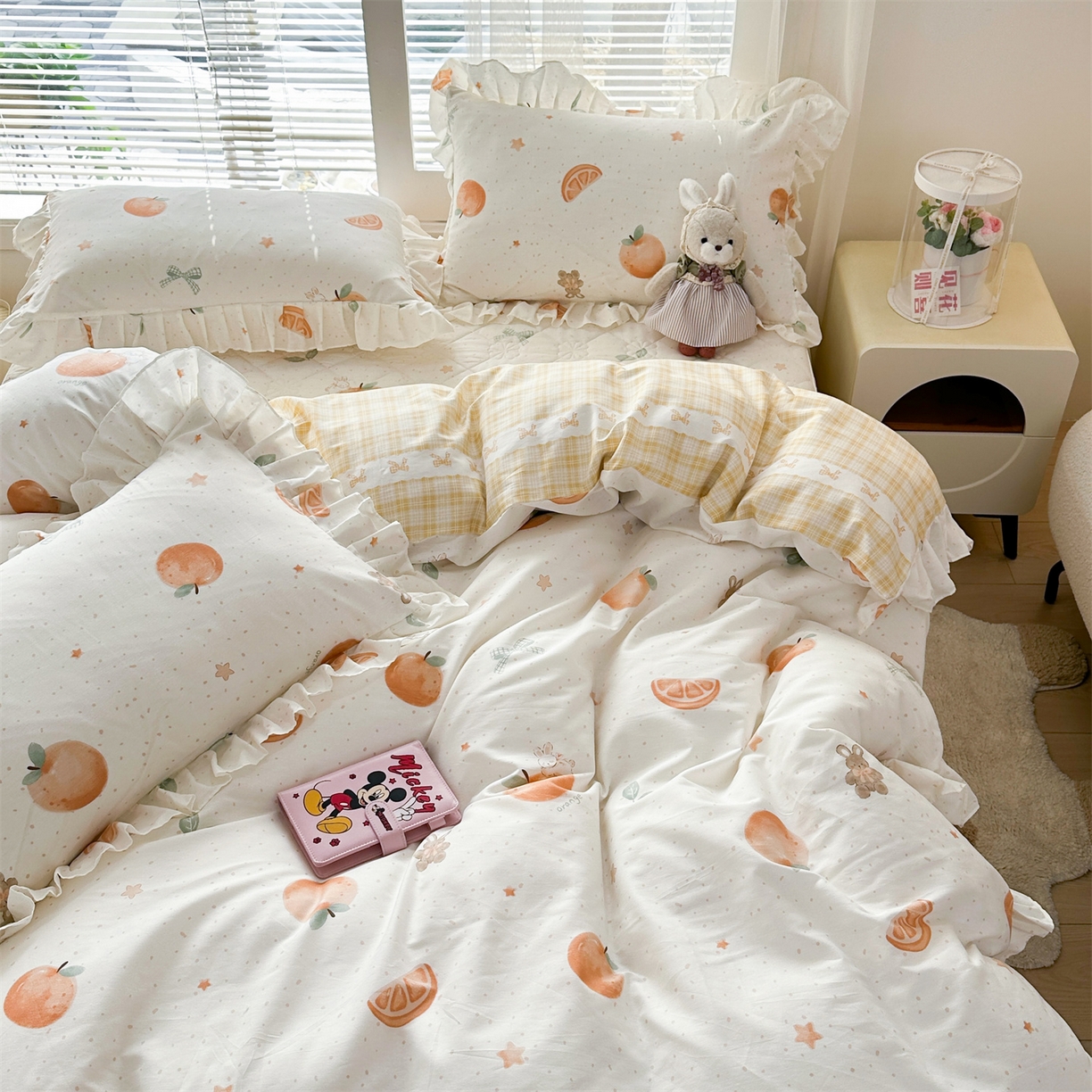 91家纺网 家纺一手货源 找家纺 忘忧草 2026新款全棉夹棉印花床裙四件套单被套 甜桔小兔