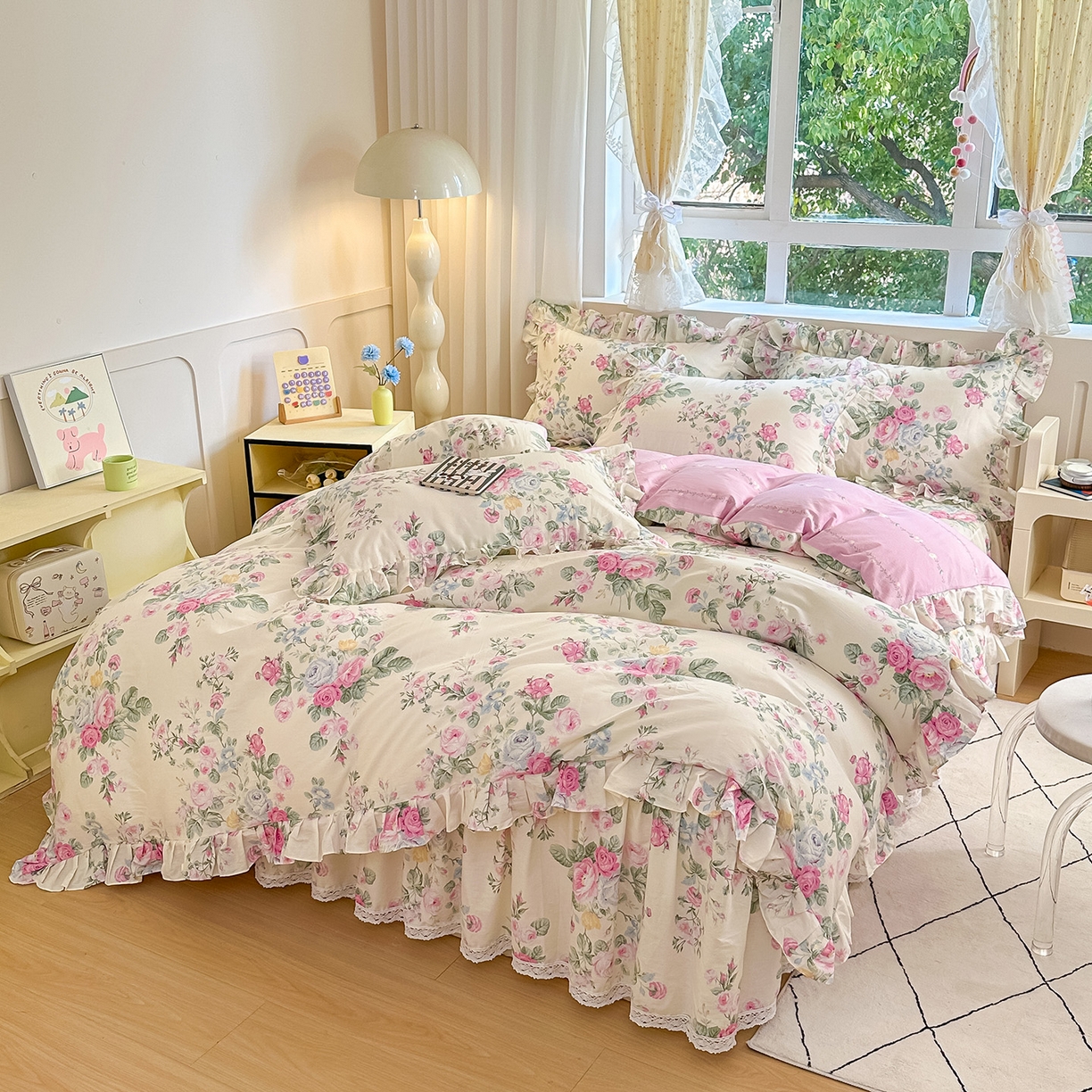 91家纺网 家纺一手货源 找家纺 忘忧草 2026新款全棉夹棉印花床裙四件套单被套 可妮露