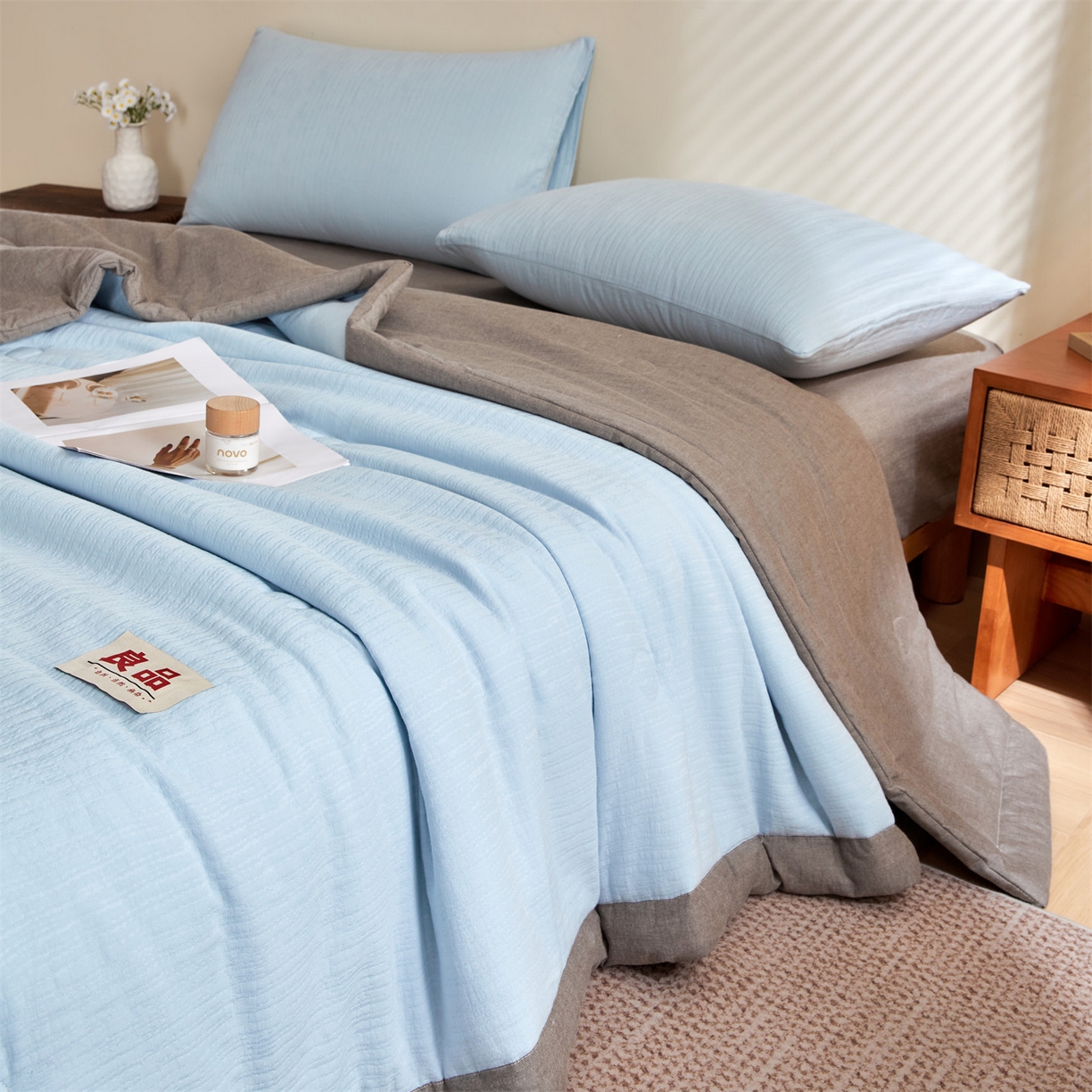 91家纺网 家纺一手货源 找家纺 恬思语家纺 2026春夏新款全棉色织大提花棉花夏被空调被夏凉被四件套芳华系列 芳华-蓝灰