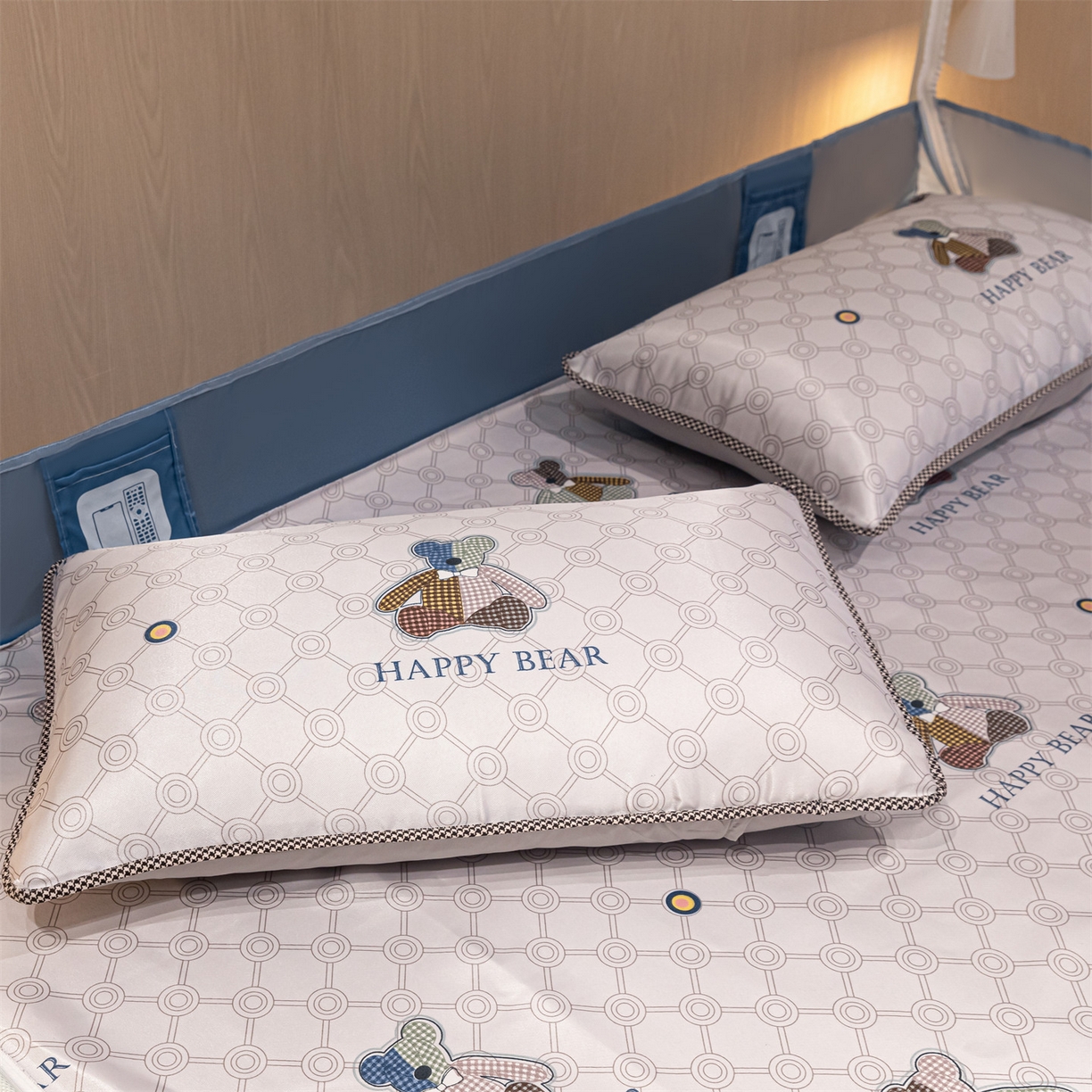 91家纺网 家纺一手货源 找家纺 飞轮海蚊帐 2026新款防蚊坐床式防滑蚊帐-Z70 开心熊