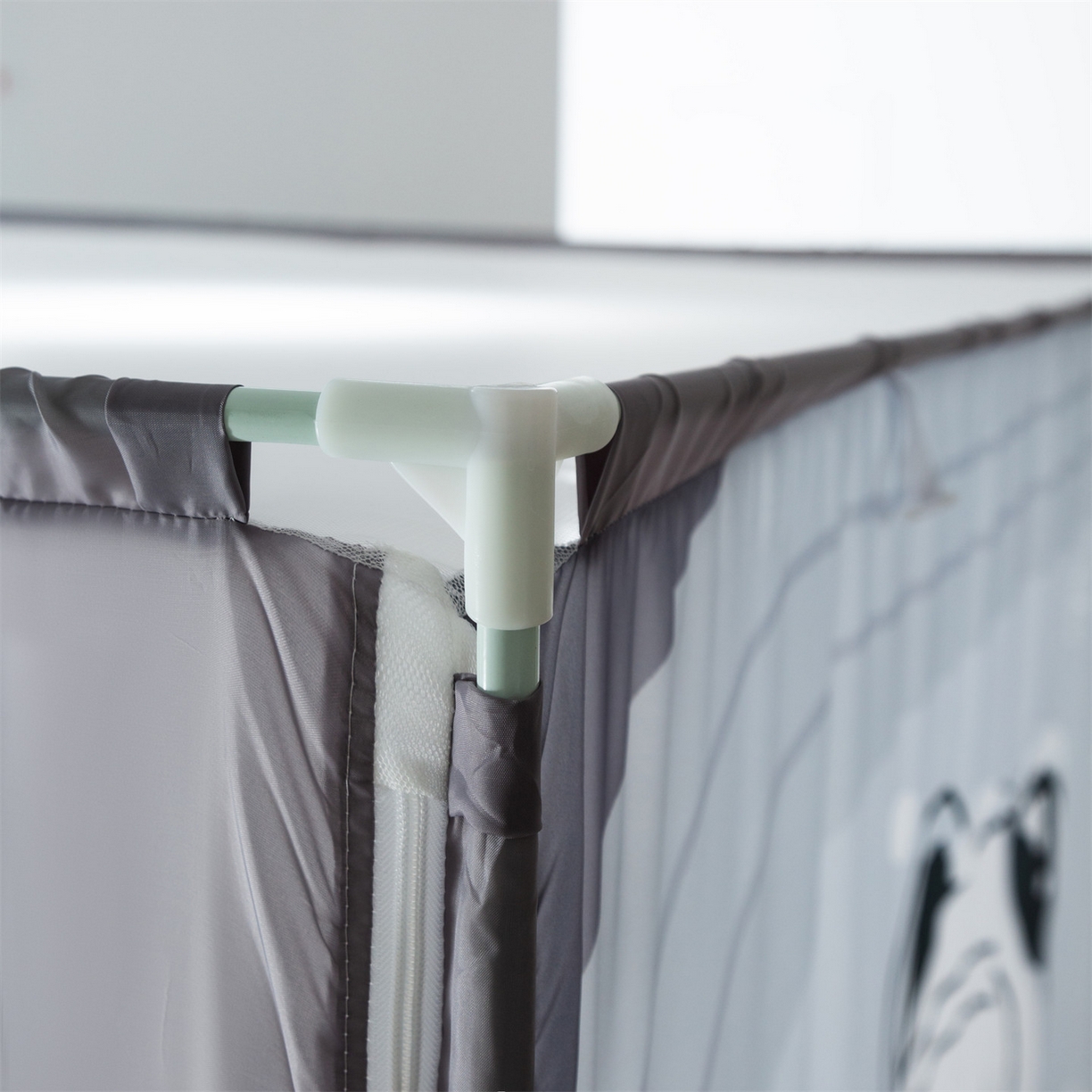 91家纺网 家纺一手货源 找家纺 飞轮海蚊帐 2026新款防摔全包防护坐床旗舰款蚊帐-Z72 小熊熊