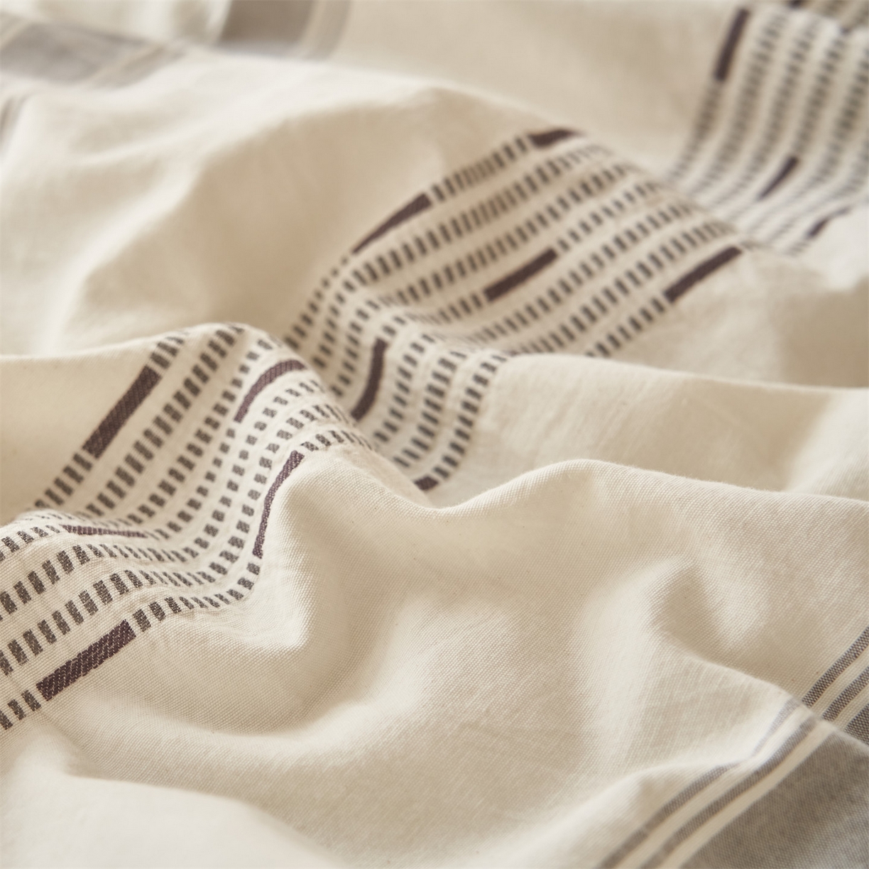 91家纺网 家纺一手货源 找家纺 恬思语家纺 2026春夏新款全棉色织大提花棉花夏被空调被夏凉被四件套如意系列 如意-灰