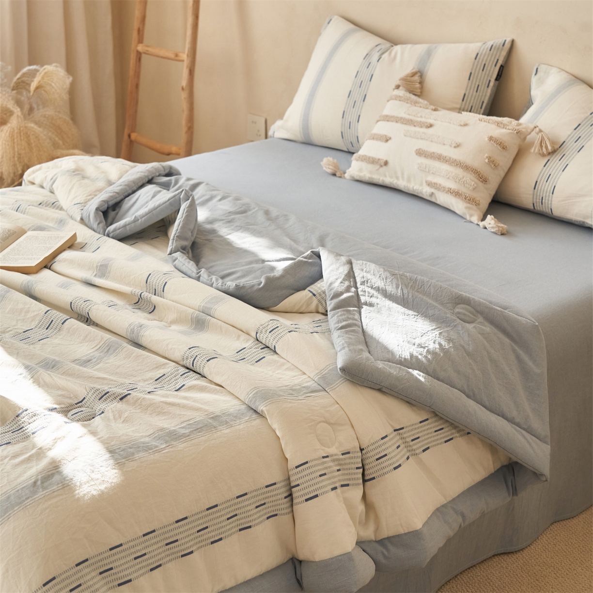 91家纺网 家纺一手货源 找家纺 恬思语家纺 2026春夏新款全棉色织大提花棉花夏被空调被夏凉被四件套如意系列 如意-蓝