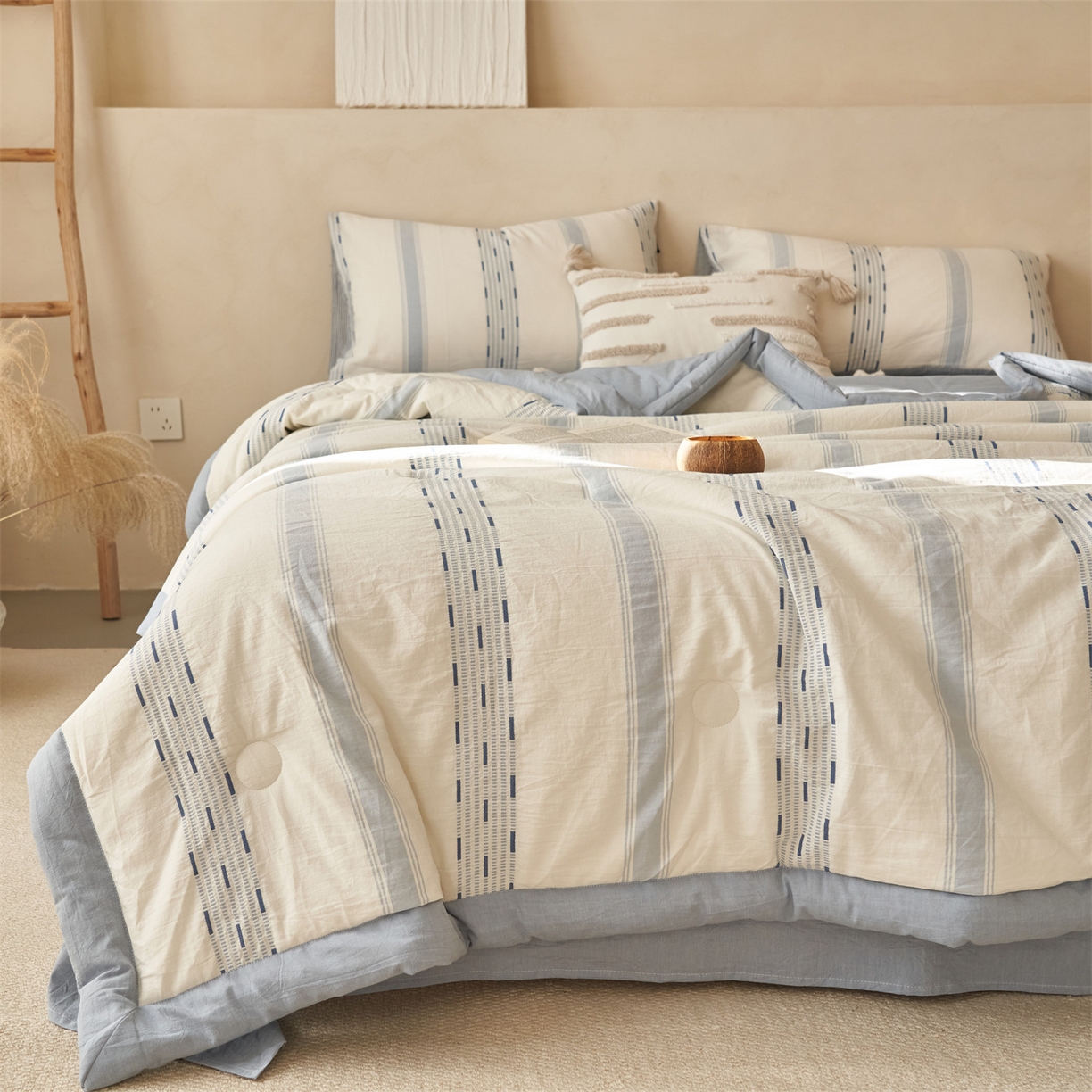 91家纺网 家纺一手货源 找家纺 恬思语家纺 2026春夏新款全棉色织大提花棉花夏被空调被夏凉被四件套如意系列 如意-蓝