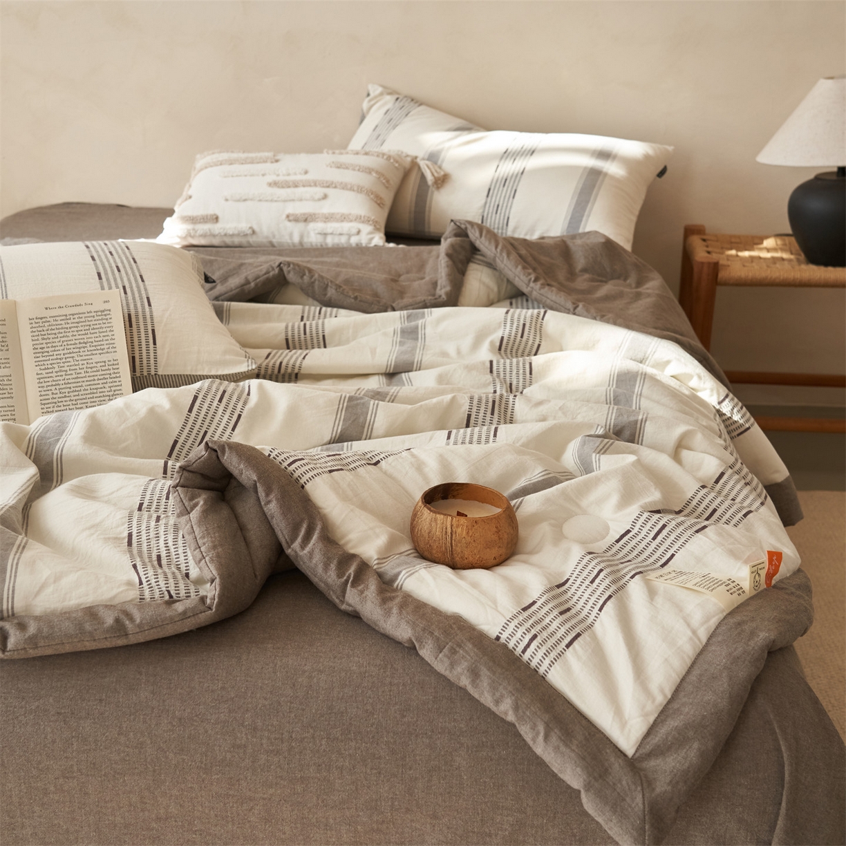 91家纺网 家纺一手货源 找家纺 恬思语家纺 2026春夏新款全棉色织大提花棉花夏被空调被夏凉被四件套如意系列 如意-灰