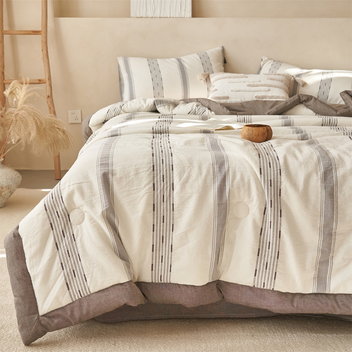 91家纺网 家纺一手货源 找家纺 恬思语家纺 2026春夏新款全棉色织大提花棉花夏被空调被夏凉被四件套如意系列 如意-灰