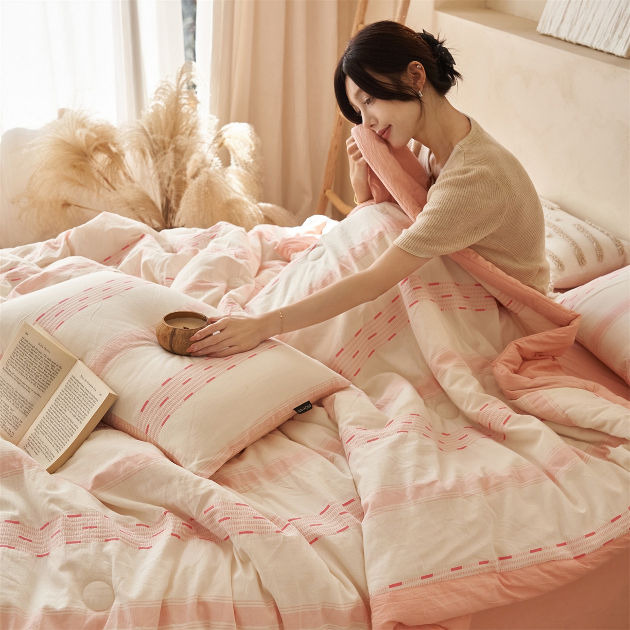 91家纺网 家纺一手货源 找家纺 恬思语家纺 2026春夏新款全棉色织大提花棉花夏被空调被夏凉被四件套如意系列 如意-粉