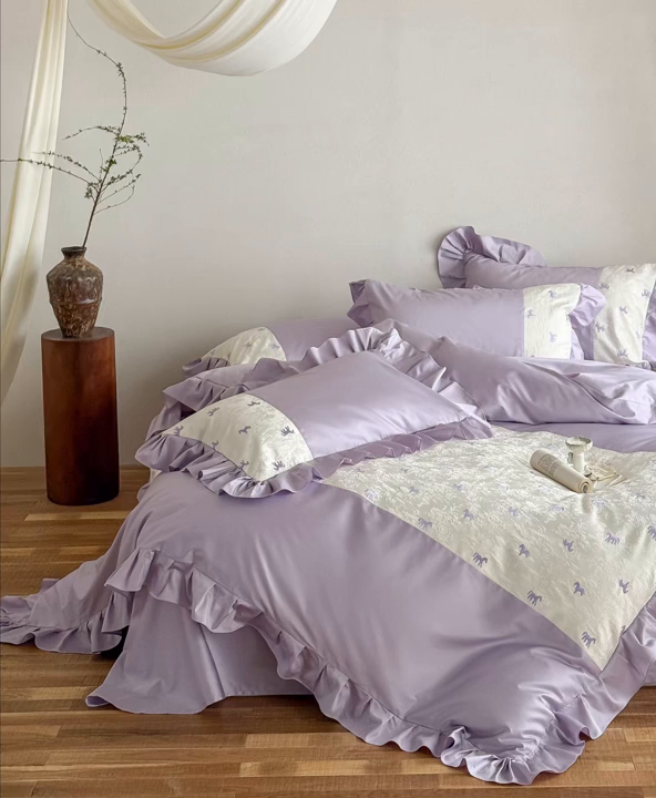 91家纺网 家纺一手货源 找家纺 （总）西西家居 2026春夏新款100S长绒棉纯棉绣花四件套-以梦为马-紫（含精致红色礼盒）