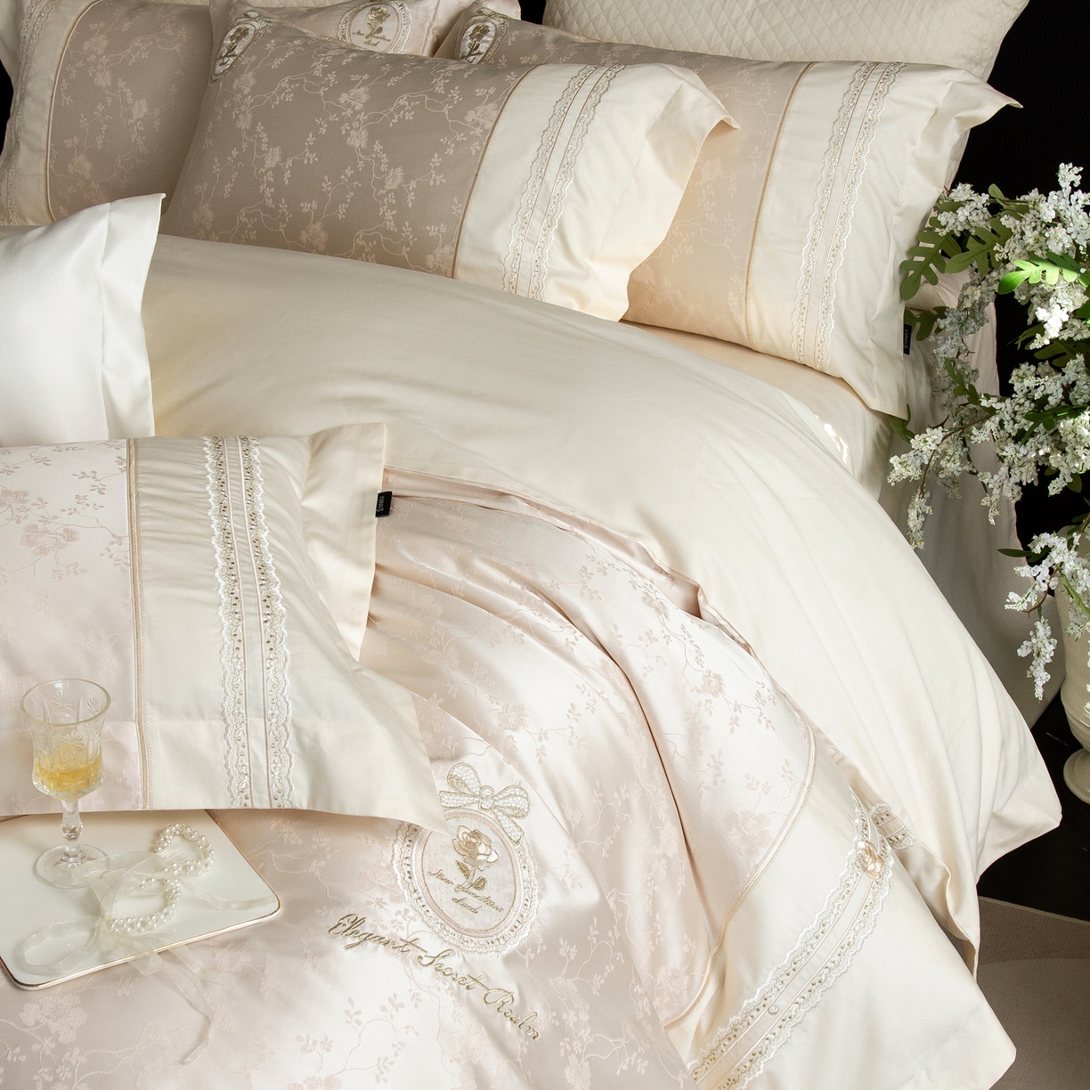 91家纺网 家纺一手货源 找家纺 （总）馨蕊家居 2026春夏新品100S高定高精密刺绣系列--芸蔓