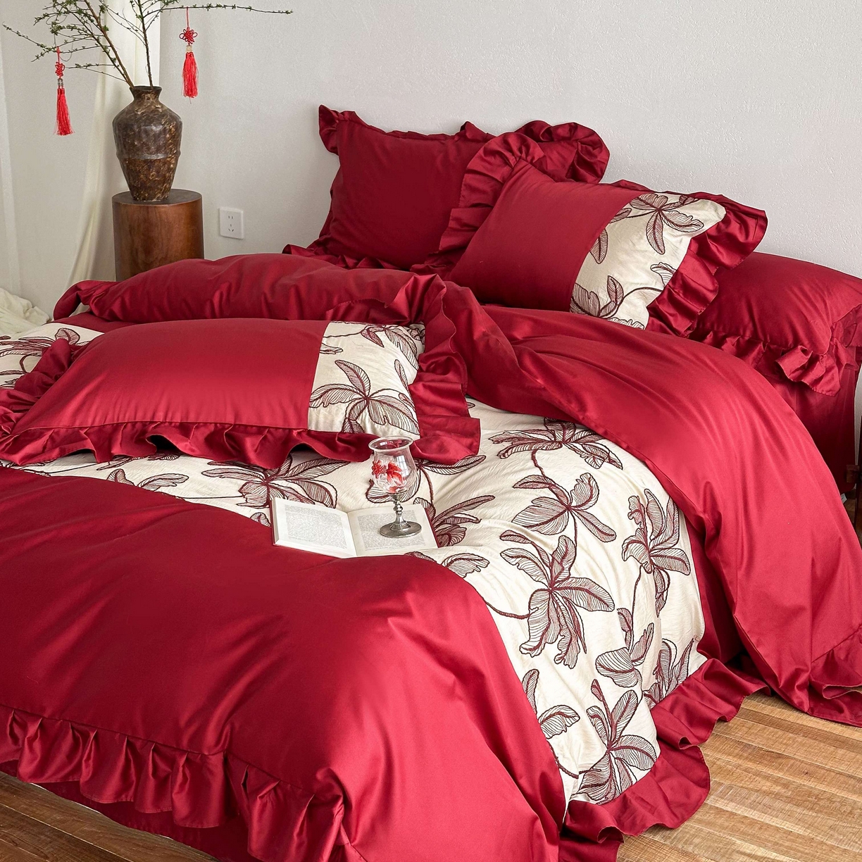 91家纺网 家纺一手货源 找家纺 （总）西西家居 2026春夏新款100S长绒棉纯棉高精密绣花四件套-海岛之恋（含精致红色礼盒）