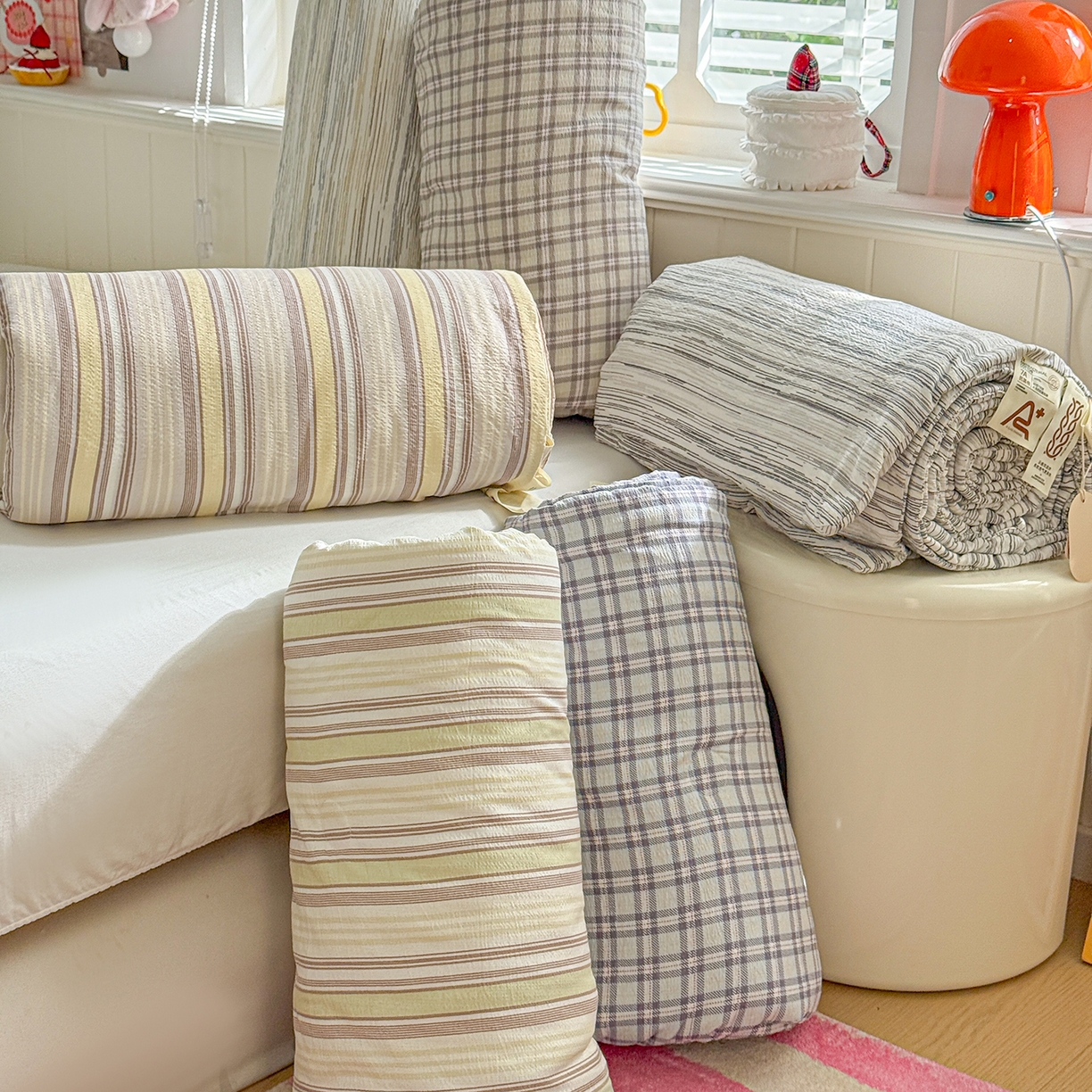 91家纺网 家纺一手货源 找家纺 N先生+V 13814689556 发大图/买家秀 2026新款A类无印风双层纱夏被夏凉被空调被 组合图（仅供展示不可下单）