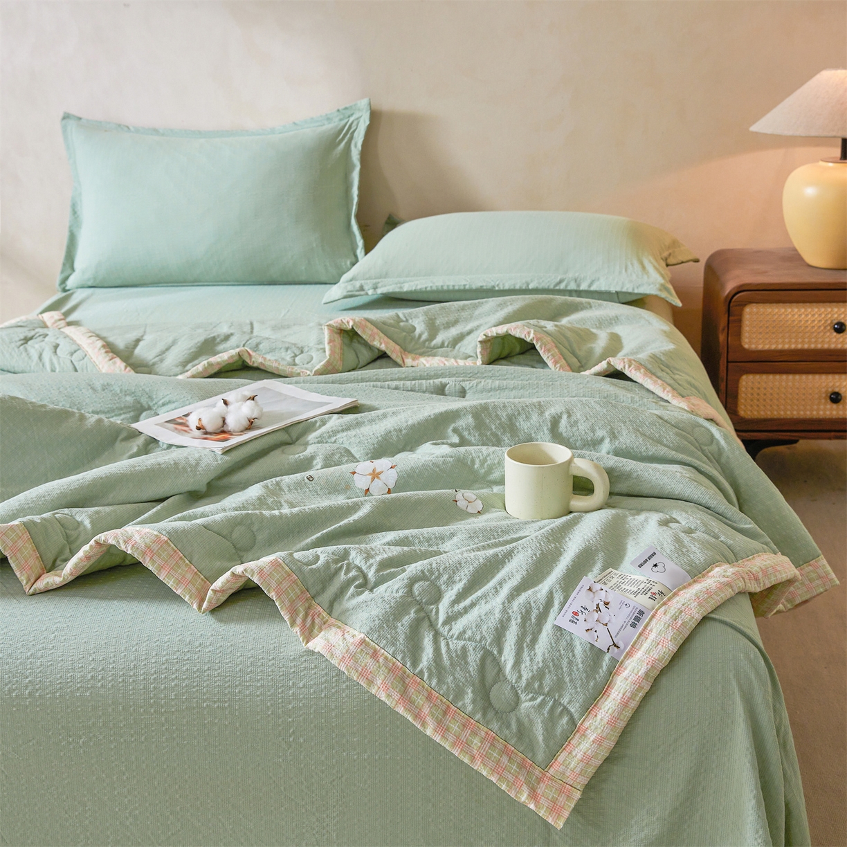 91家纺网 家纺一手货源 找家纺 （总）西域种棉人 2026新款A类新疆棉花夏凉被加宽包边水洗棉泡泡纱吸湿透气棉花夏被空调被纯色烫画