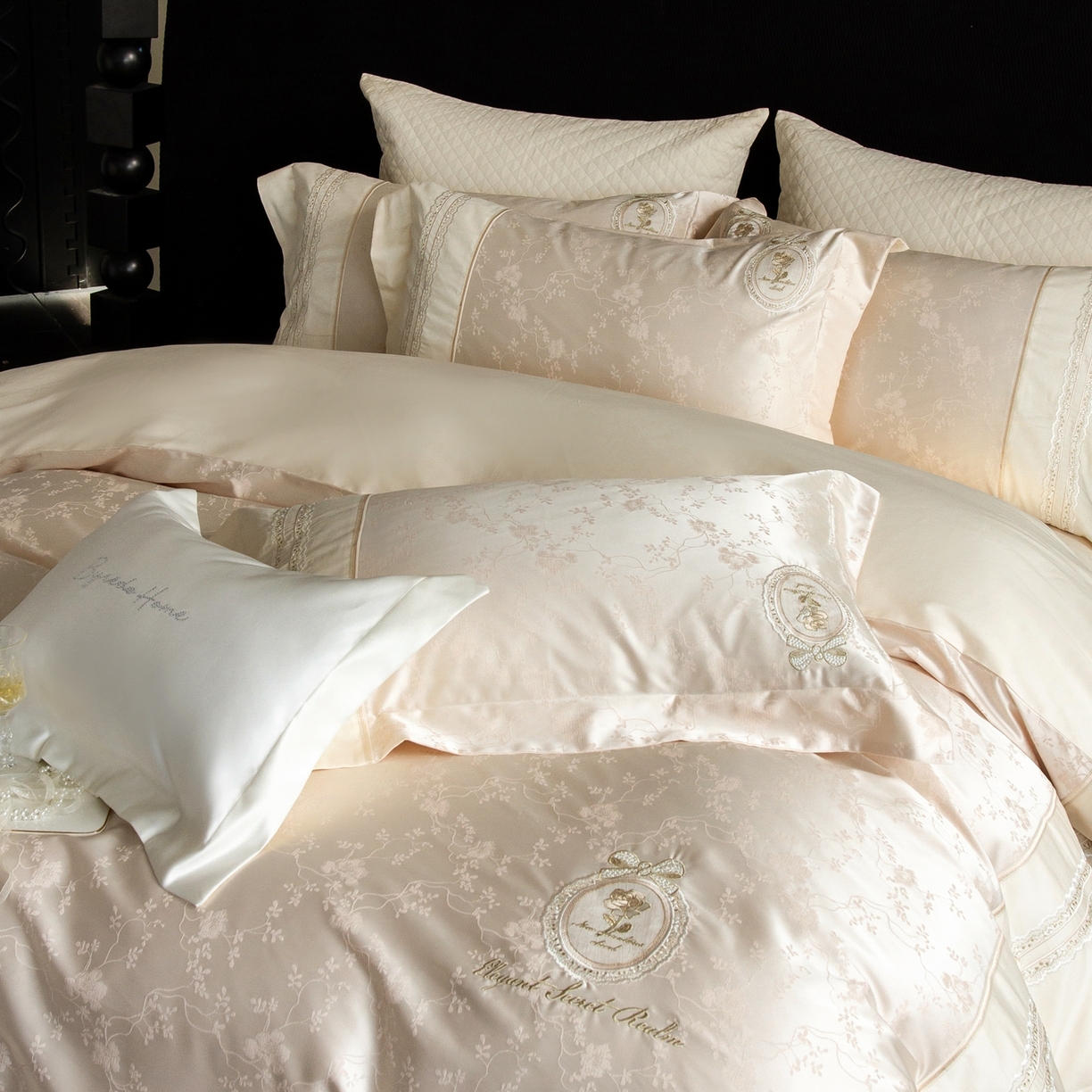 91家纺网 家纺一手货源 找家纺 （总）馨蕊家居 2026春夏新品100S高定高精密刺绣系列--芸蔓