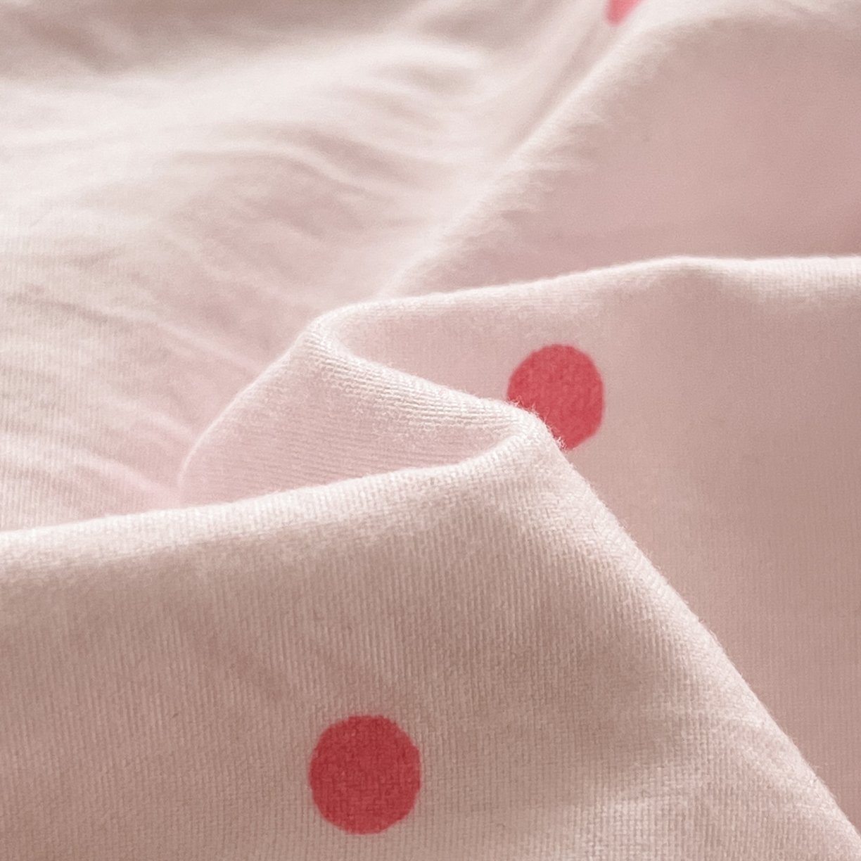 91家纺网 家纺一手货源 找家纺 格真 2026新款立体绣花贴布绣单品枕套被套三件套 小白兔波点粉