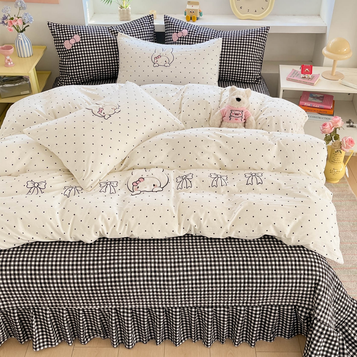 91家纺网 家纺一手货源 找家纺 格真 2026新款立体绣花贴布绣单品枕套被套三件套 小白兔波点黑