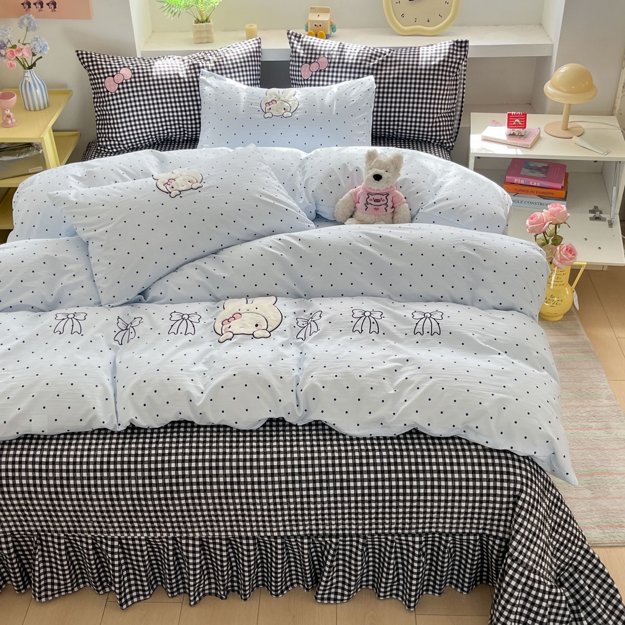 91家纺网 家纺一手货源 找家纺 格真 2026新款立体绣花贴布绣单品枕套被套三件套 小白兔波点兰