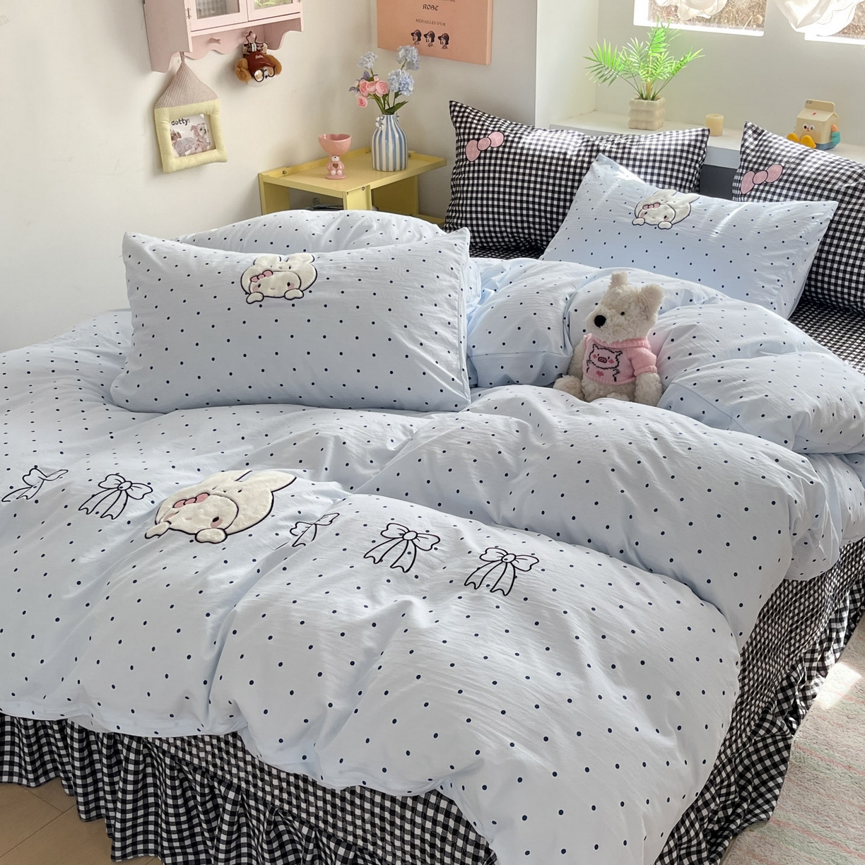 91家纺网 家纺一手货源 找家纺 格真 2026新款立体绣花贴布绣单品枕套被套三件套 小白兔波点兰