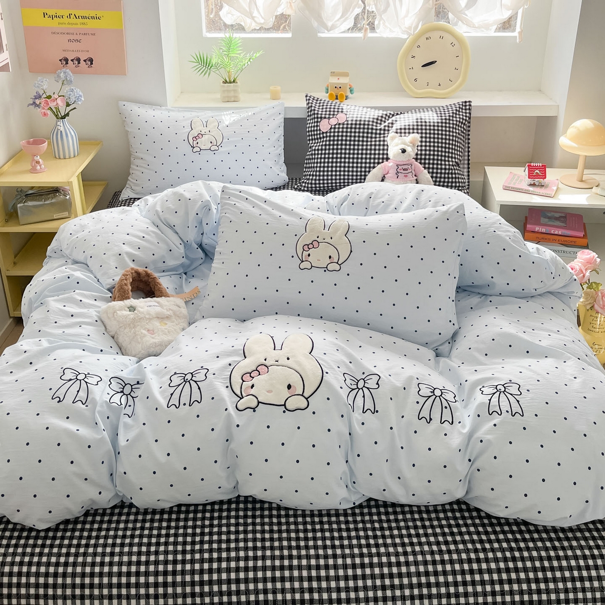 91家纺网 家纺一手货源 找家纺 格真 2026新款立体绣花贴布绣单品枕套被套三件套 小白兔波点兰