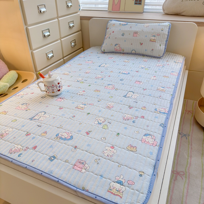 91家纺网 家纺一手货源 找家纺 禧缘家纺（原梦想家） 2026新款全棉夹棉婴童床盖 达乐宝贝--绑带款