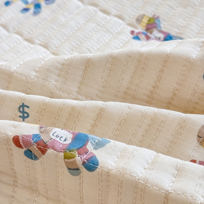 91家纺网 家纺一手货源 找家纺 禧缘家纺（原梦想家） 2026新款全棉夹棉婴童床盖 跳跳马--绑带款