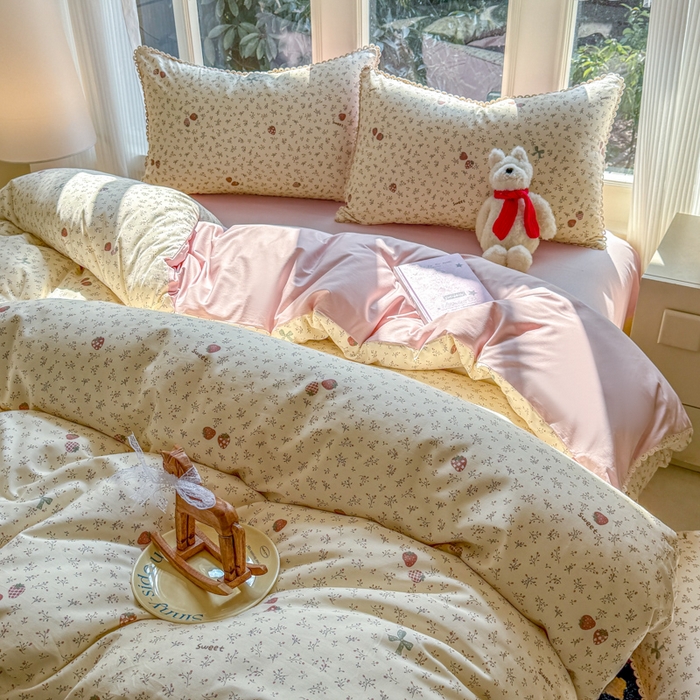 91家纺网 家纺一手货源 找家纺 宅家居 2026爆款田园风甜美小清新喷气印花纯棉四件套韩式圈圈花边40支全棉三件套 草莓