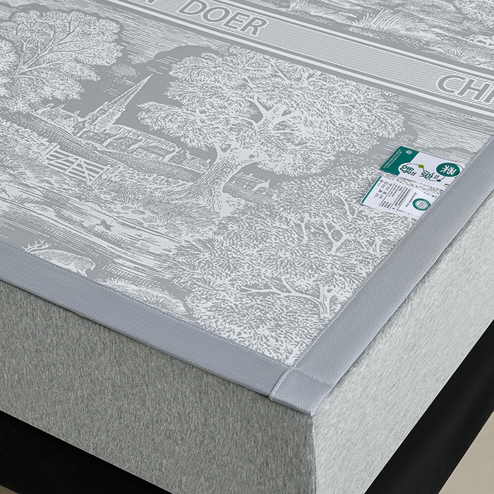 91家纺网 家纺一手货源 找家纺 薇梦蚊帐 2026新款提花宽边冰丝凉感软席 林间秘境-灰