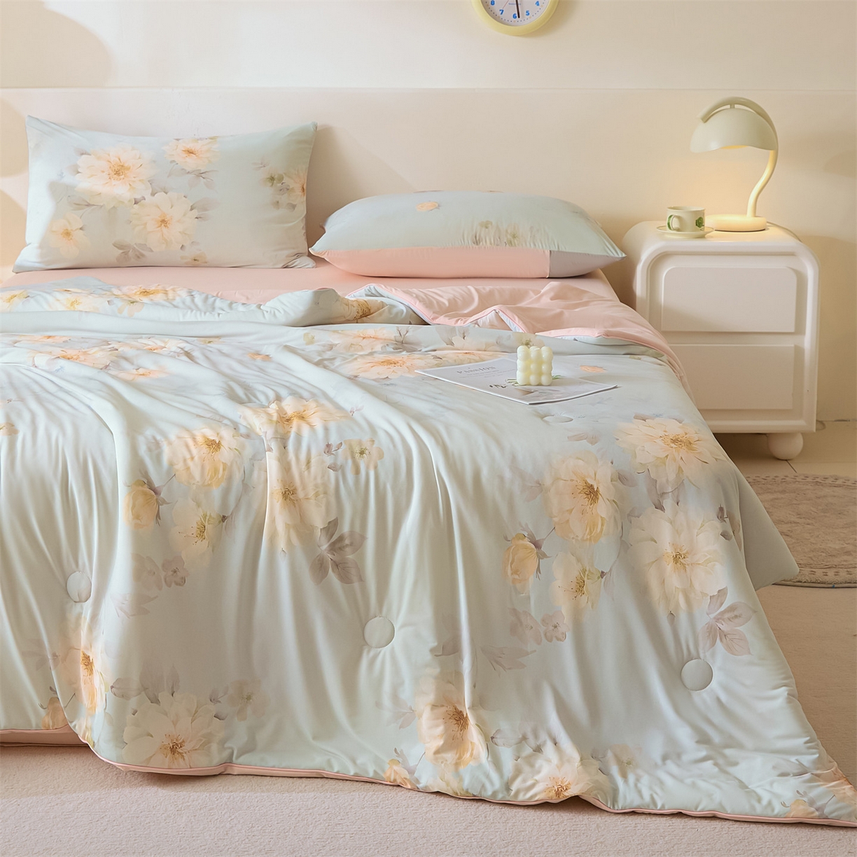 91家纺网 家纺一手货源 找家纺 恬思语家纺 2026春夏新品印花凉感丝大豆夏被夏凉被空调被 花之子-绿