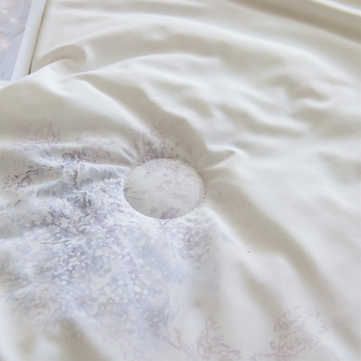 91家纺网 家纺一手货源 找家纺 恬思语家纺 2026春夏新品印花凉感丝大豆夏被夏凉被空调被 紫烟城-紫