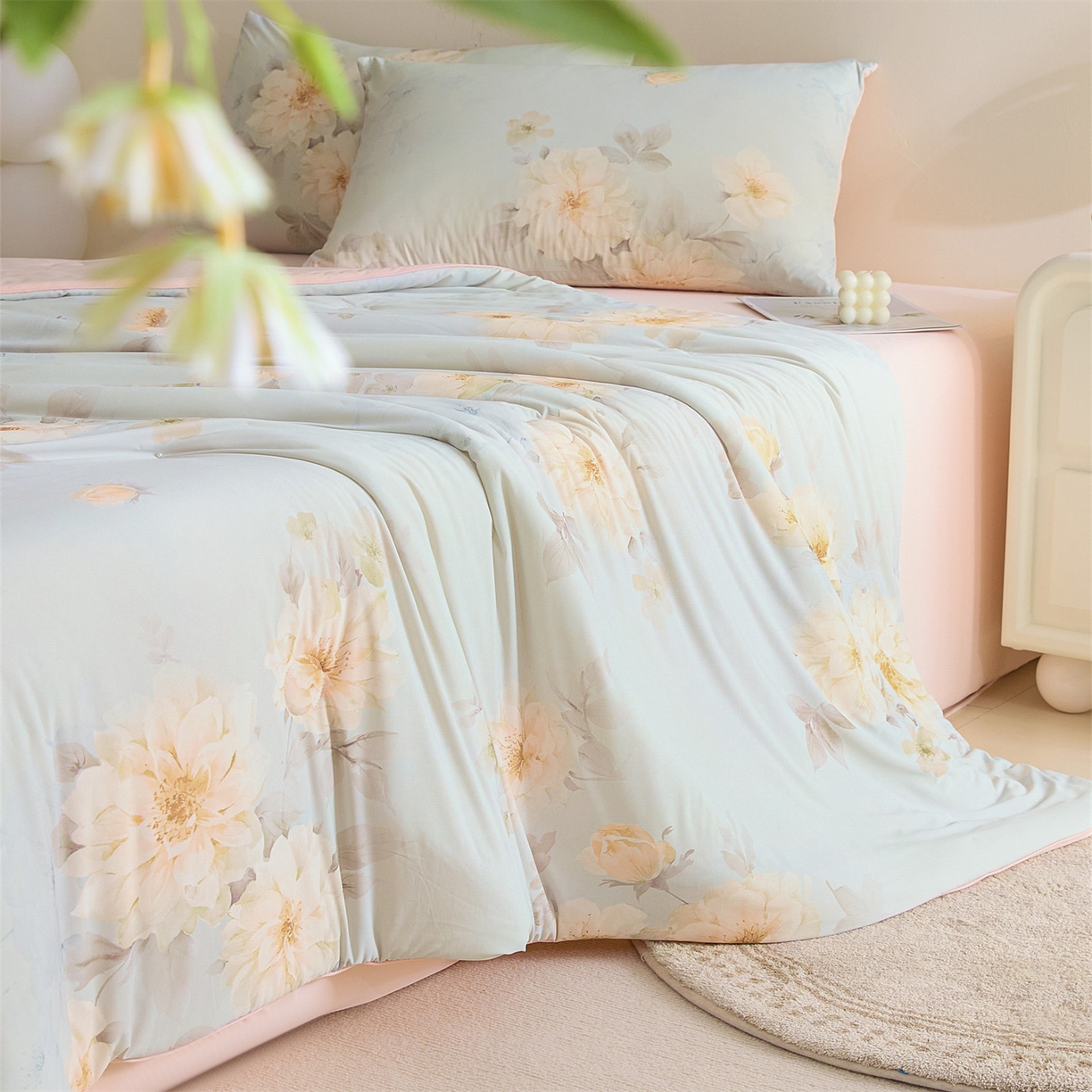 91家纺网 家纺一手货源 找家纺 恬思语家纺 2026春夏新品印花凉感丝大豆夏被夏凉被空调被 花之子-绿