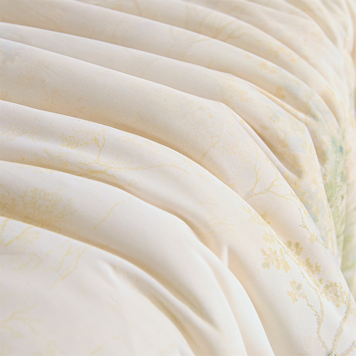 91家纺网 家纺一手货源 找家纺 恬思语家纺 2026春夏新品印花凉感丝大豆夏被夏凉被空调被 一帘幽梦-黄