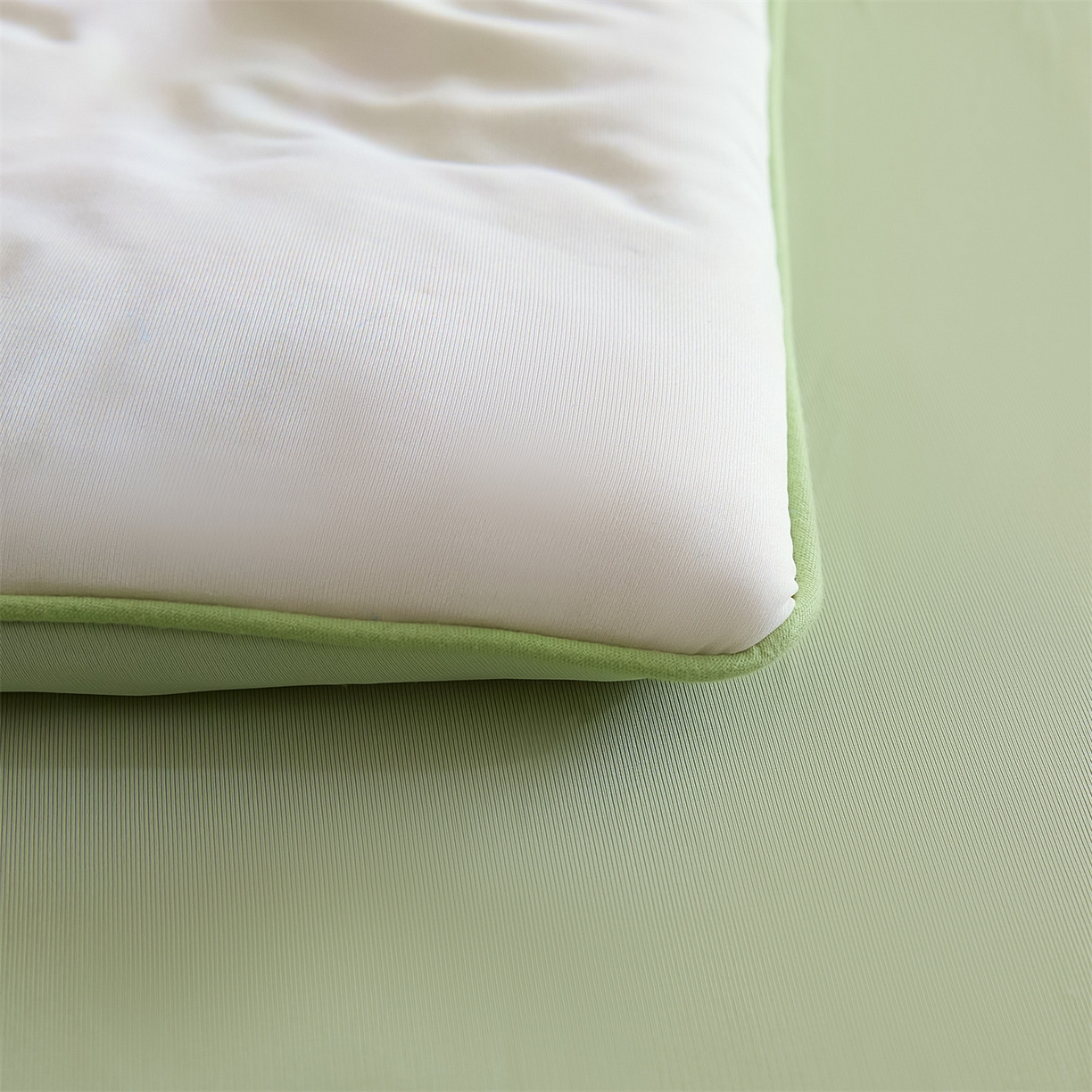 91家纺网 家纺一手货源 找家纺 恬思语家纺 2026春夏新品印花凉感丝大豆夏被夏凉被空调被 栖染-绿