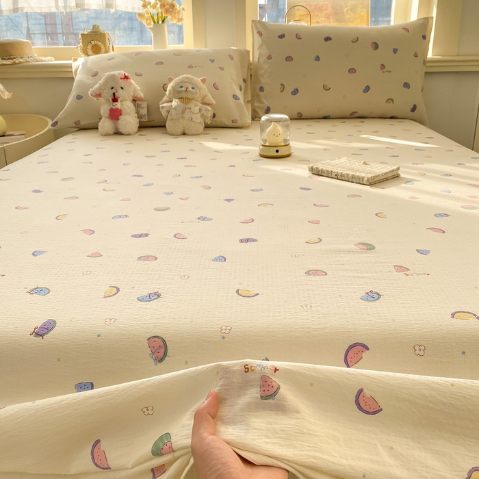 91家纺网 家纺一手货源 找家纺 晓时候 2026新款A类云感双层纱床单三件套单品单件床单 缤纷水果