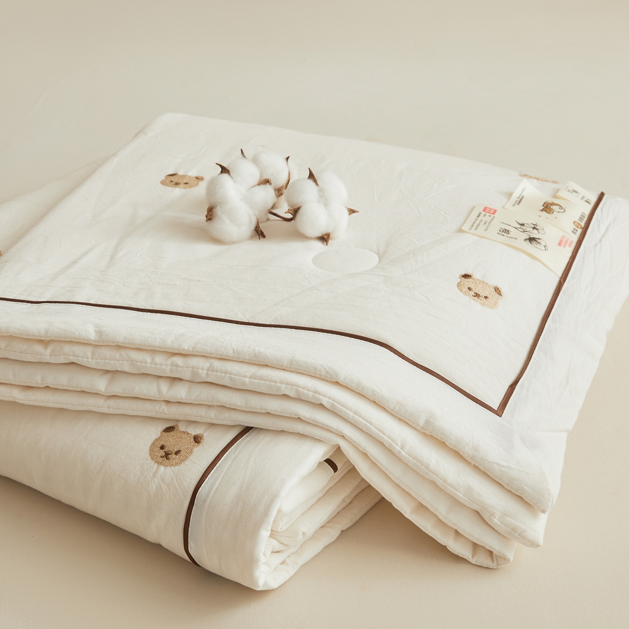 91家纺网 家纺一手货源 找家纺 （总）仁凯家纺 2026新款A类100%棉花刺绣款手包边夏被夏凉被空调被