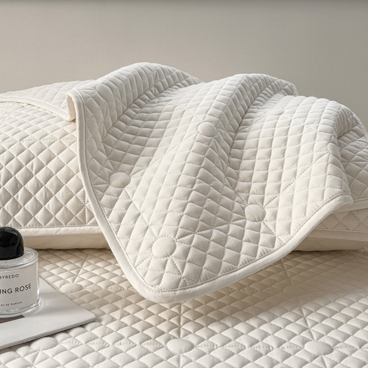 91家纺网 家纺一手货源 找家纺 居眠 2026新款全棉夹棉单枕套枕套单件-棋盘格 棋盘格-奶白