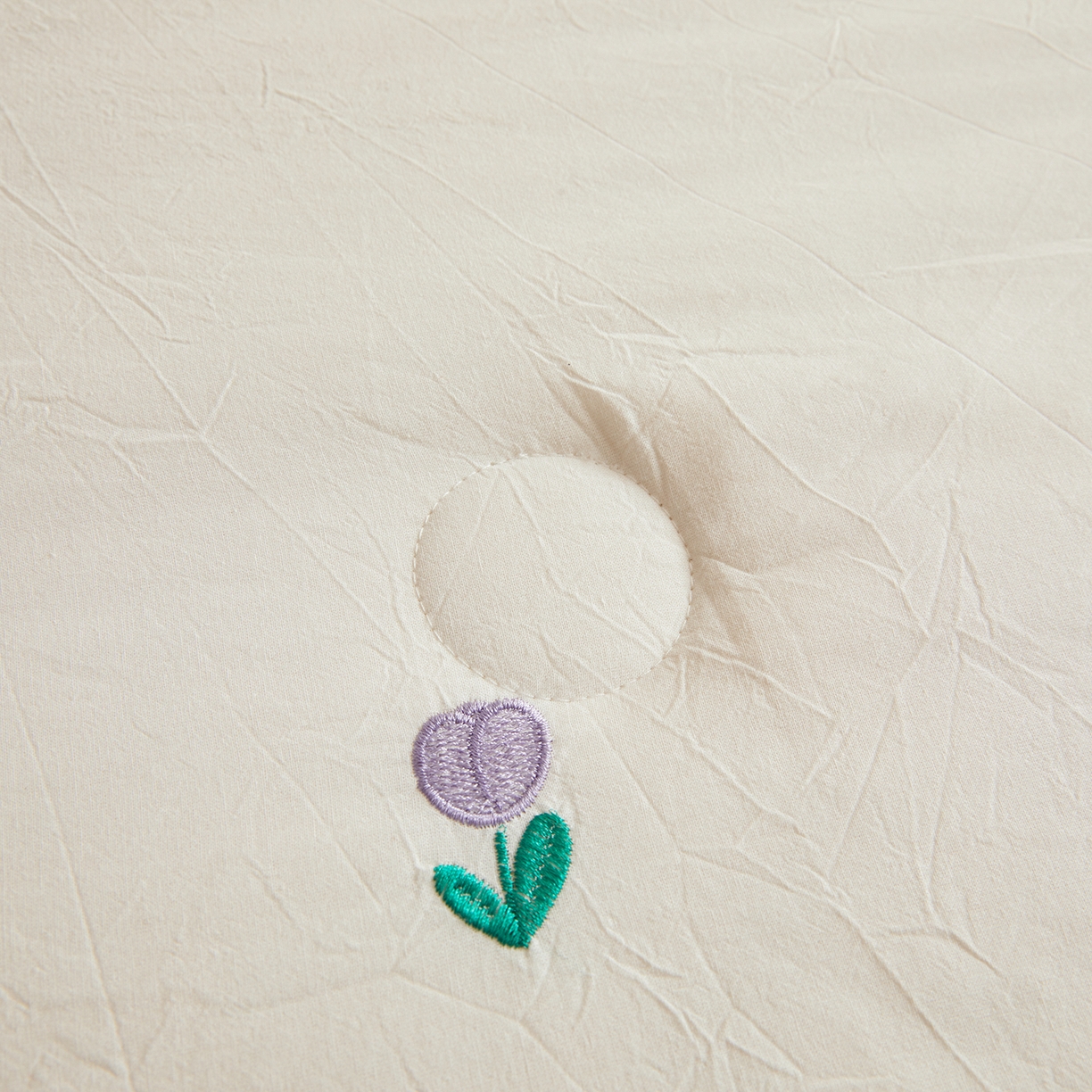 91家纺网 家纺一手货源 找家纺 仁凯家纺 2026新款A类100%棉花刺绣款手包边夏被夏凉被空调被 花朵 奶白